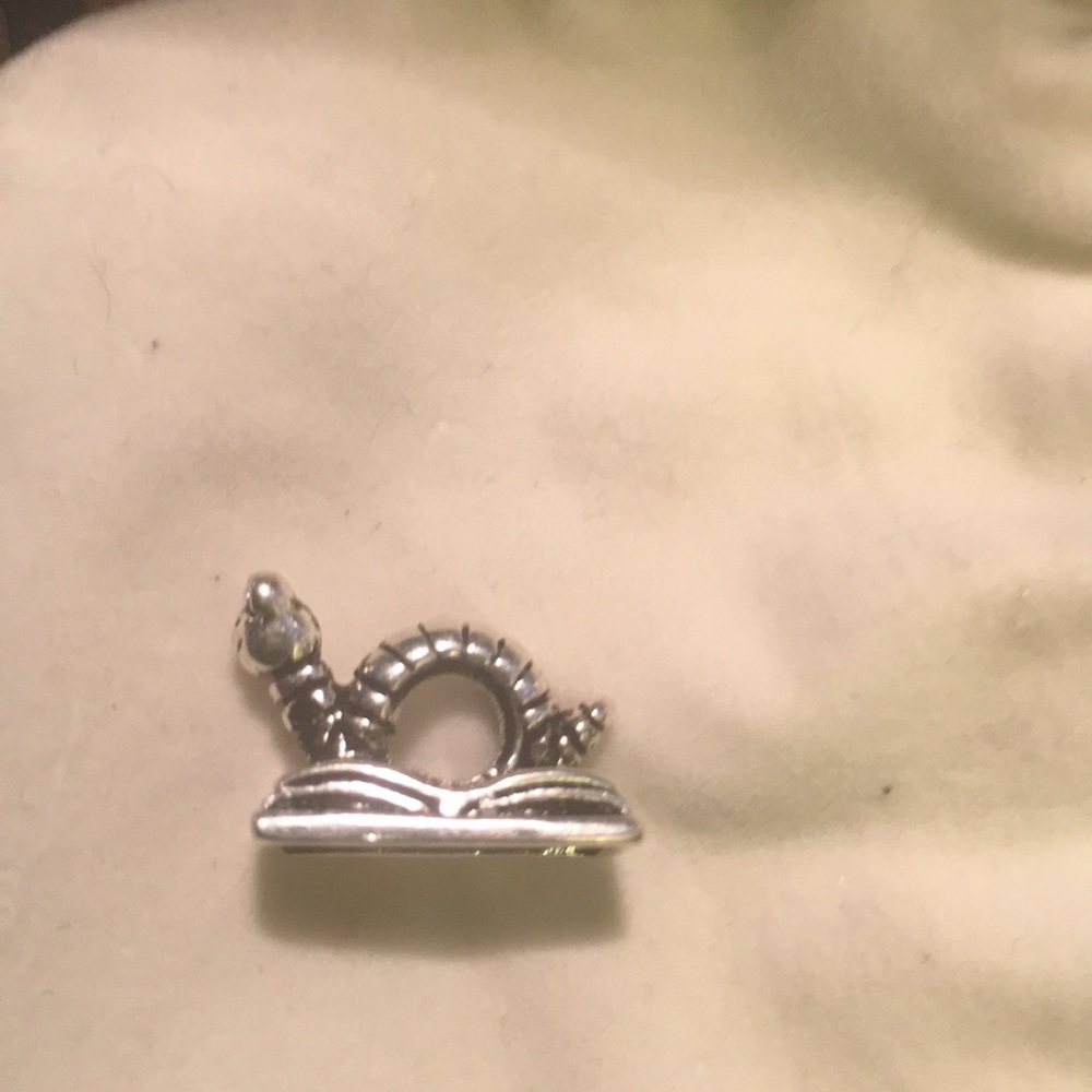 Charm - Picture 5 of 6